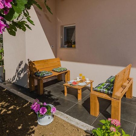 Lovely Apartment M&K In Peaceful Area - Zadar Eksteriør bilde