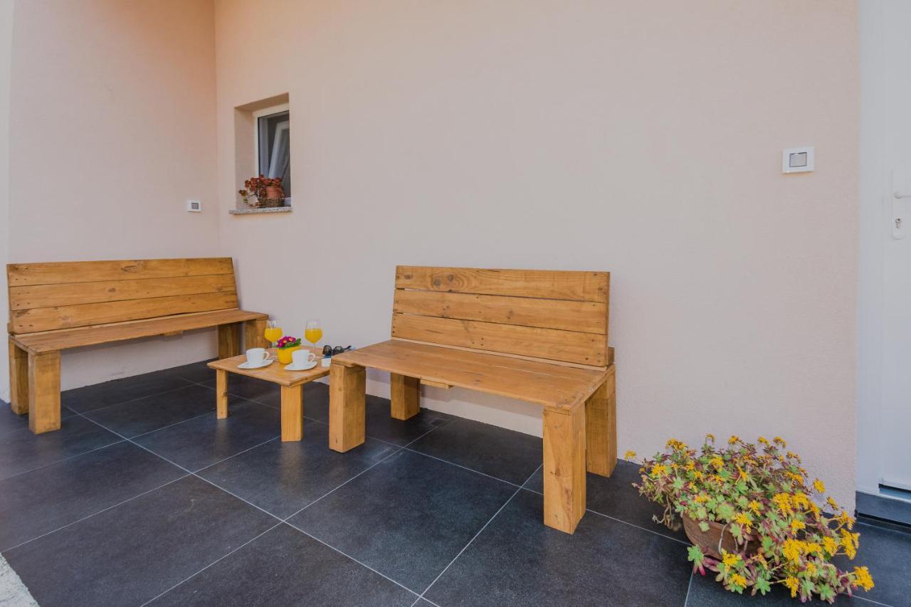 Lovely Apartment M&K In Peaceful Area - Zadar Eksteriør bilde