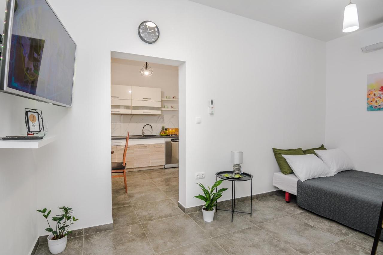 Lovely Apartment M&K In Peaceful Area - Zadar Eksteriør bilde